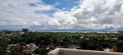 Room-luxury Condo-sea View- Near Beach