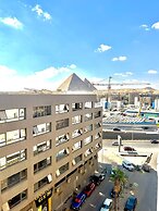 Pyramids Moon Hotel