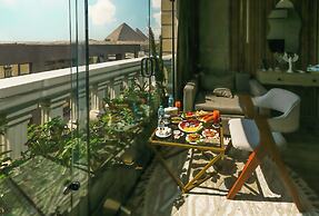 Pyramids Moon Hotel