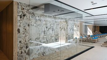 Grand VM Conference & SPA