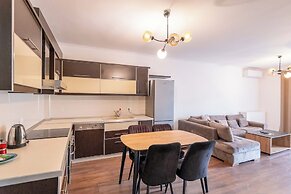 Tirent Apartment Komuna Parisit 2