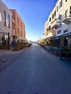 Casa Anthos Free Parking