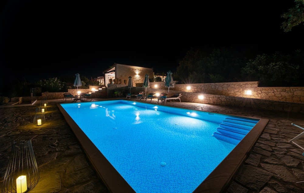 Villa Pansara Exclusive Luxury