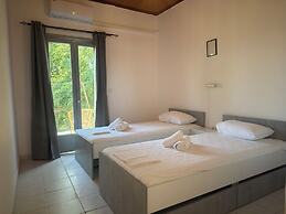 Olga's Sea View Studios -500m from Ipsos