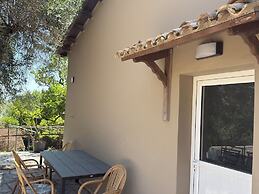 Olga's Sea View Studios -500m from Ipsos