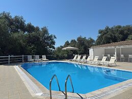 Olga's Sea View Studios -500m from Ipsos