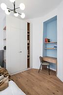 Elegant & Bright 2BR Condos - Steps from Old Town