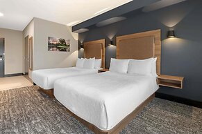 Best Western Plus Neepawa Hotel