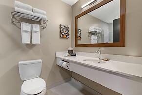 Best Western Plus Neepawa Hotel