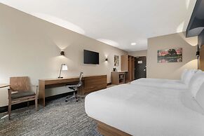 Best Western Plus Neepawa Hotel