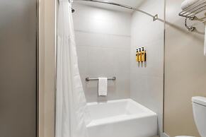 Best Western Plus Neepawa Hotel