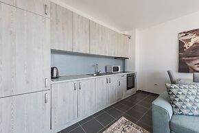 Serene Haven Talea Beachfront With Pool Access