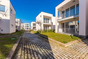 Blue Haven Talea Beachfront With Pool Access