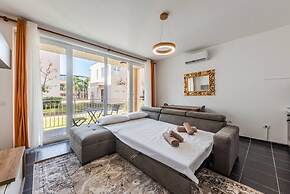 Blue Haven Talea Beachfront With Pool Access