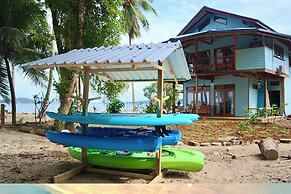 Bocas Beachfront Lodge