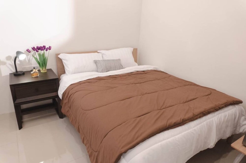 BnB98 Silom Hotel