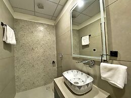 Luxe Stays