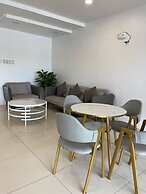 HOTEL THE MIR