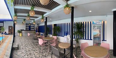 HOTEL THE MIR