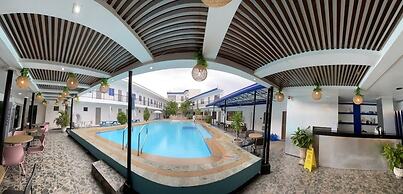 HOTEL THE MIR