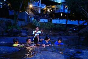 Palatty's Resort