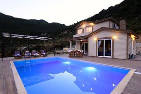 Medis Vilları