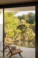 Botanico Villa & Suites