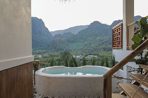 Akha PhamiO