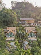 Akha PhamiO