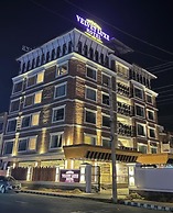 Velvet Luxe Hotel