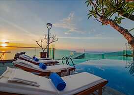Sala Quy Nhon Beach Hotel