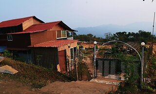 Forrest Homestay Villa