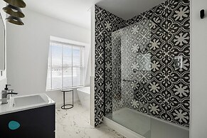 Windsor Villas by Pureserviced