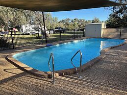 Hay Caravan Park