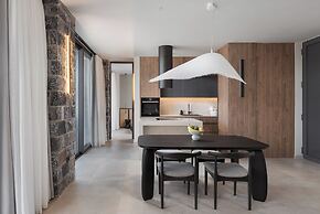 Neromai Cave Luxury Villas