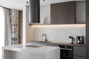 Neromai Cave Luxury Villas