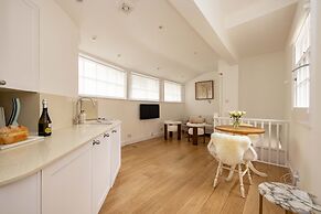 Charming One-bedroom Retreat in Historic Bath