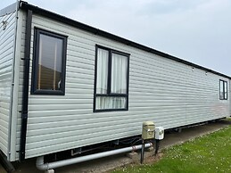 Luxury 2 Bedroom van Pets go Free