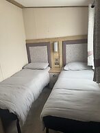 Luxury 2 Bedroom van Pets go Free