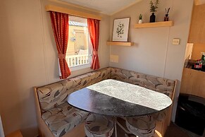 3 Bed Caravan - Side Gated Decking, Wifi, Pets