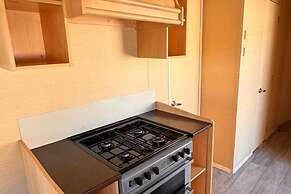 3 Bed Caravan - Side Gated Decking, Wifi, Pets
