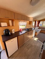 3 Bed Caravan - Side Gated Decking, Wifi, Pets