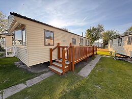 3 Bed Caravan - Side Gated Decking, Wifi, Pets
