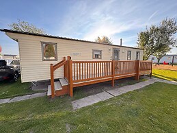 3 Bed Caravan - Side Gated Decking, Wifi, Pets