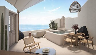 You and Me Suites Oia
