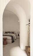You and Me Suites Oia