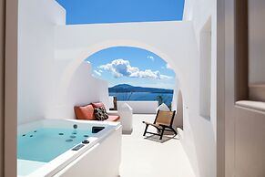 You and Me Suites Oia