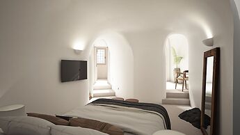 You and Me Suites Oia