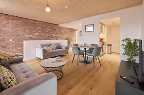Finlays Yard by Veeve