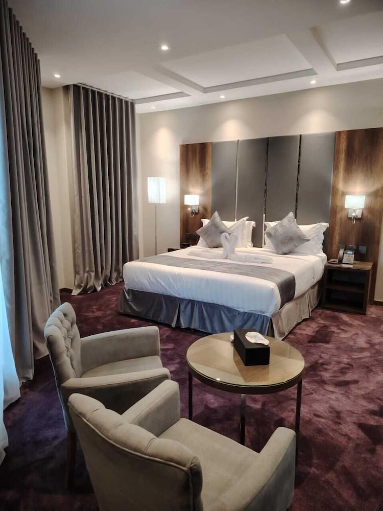 Golden Season Hotel - AR Rass